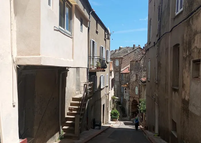 Climatisee A Nuciola Prunete Entre Mer, Montagne Et Piscine Cervione