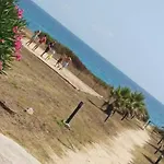 Climatisee A Nuciola Prunete Entre Mer, Montagne Et Piscine * Cervione