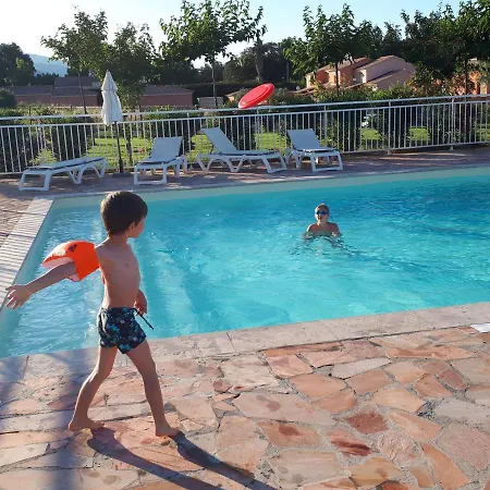 Climatisée A Nuciola Prunete Entre Mer, Montagne Et Piscine