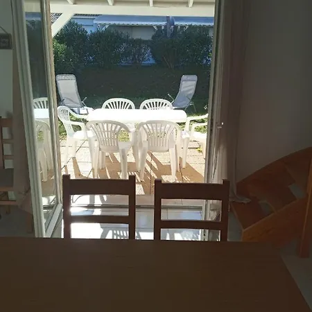 Climatisee 4-6 Pers Avec Piscine, Terrasse & Jardin - 2 Min