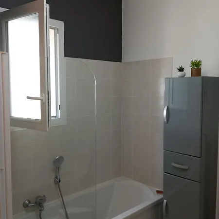 別荘 Climatisee 4-6 Pers Avec Piscine, Terrasse & Jardin - 2 Min セルヴィオーヌ