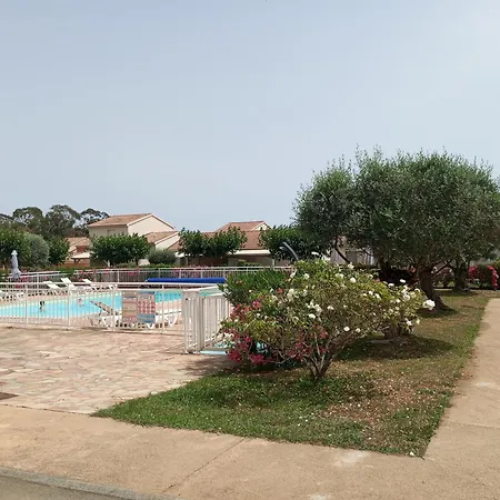 Climatisée A Nuciola Prunete Entre Mer, Montagne Et Piscine Сasa de vacaciones *