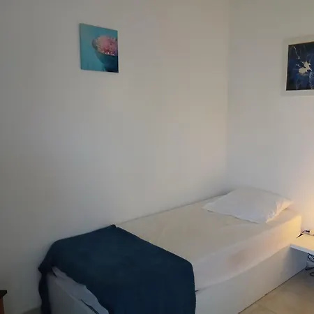 بيت للعطل Climatisee 4-6 Pers Avec Piscine, Terrasse & Jardin - 2 Min *