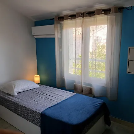 بيت للعطل Climatisee 4-6 Pers Avec Piscine, Terrasse & Jardin - 2 Min *