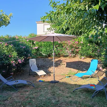 Climatisee 4-6 Pers Avec Piscine, Terrasse & Jardin - 2 Min سيرفيون