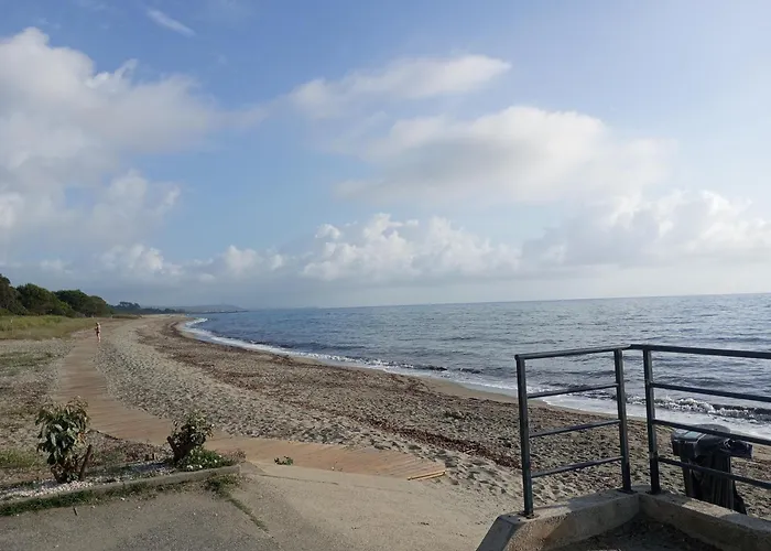 Climatisee A Nuciola Prunete Entre Mer, Montagne Et Piscine