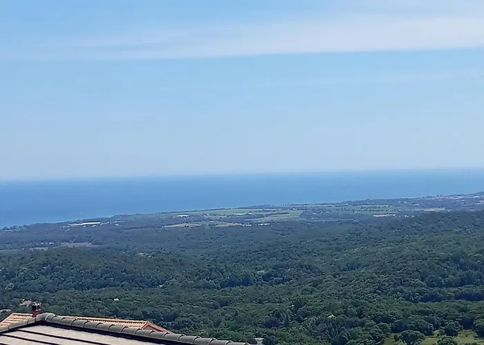 Casa de Férias Climatisee A Nuciola Prunete Entre Mer, Montagne Et Piscine Cervione